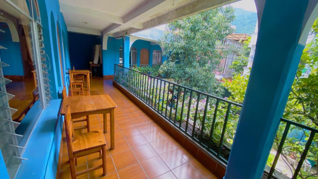 Hotel Posada Don Carlos Panajachel Exterior foto